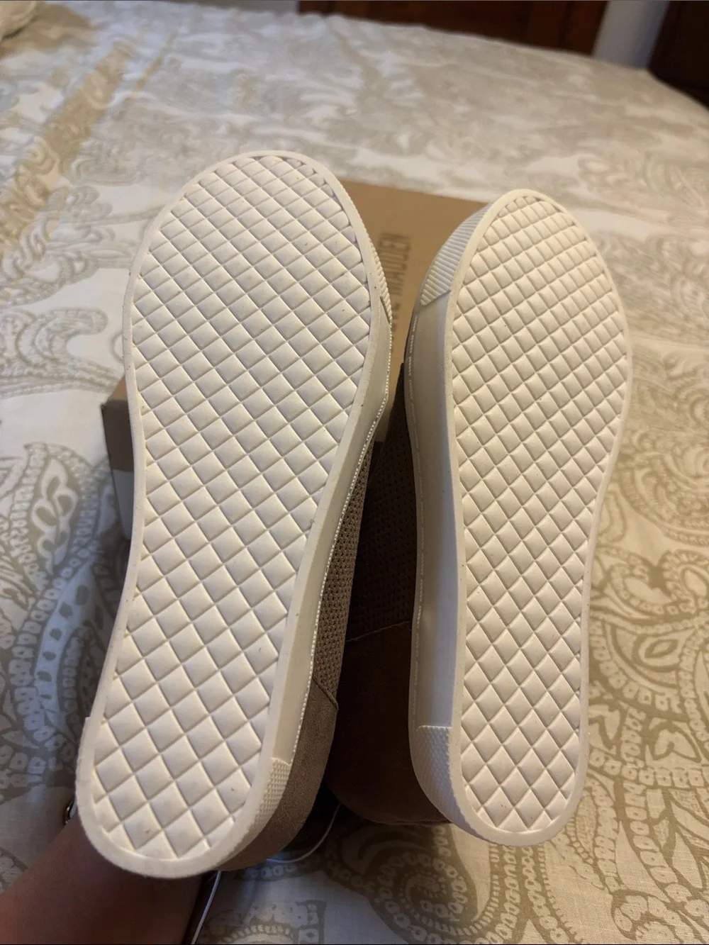 NIB Steve Madden Taupe Wedge Sneaker